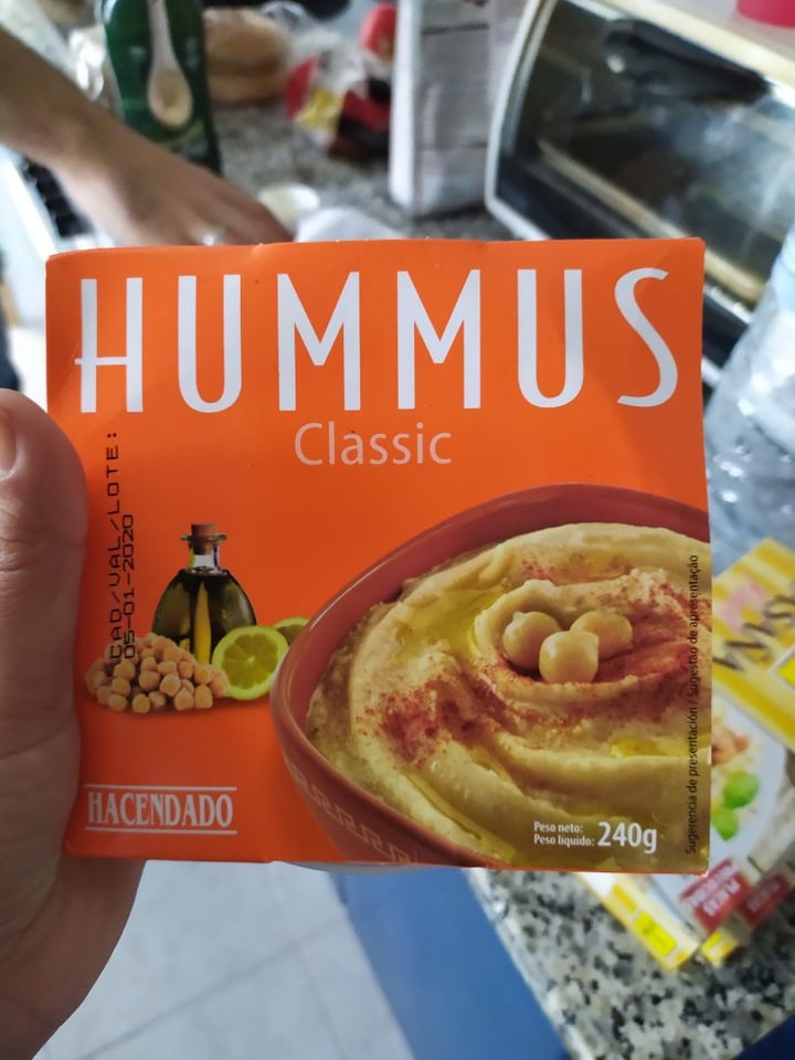 photo of Hacendado Hummus Classic shared by @julietadolche on  21 Dec 2019 - review