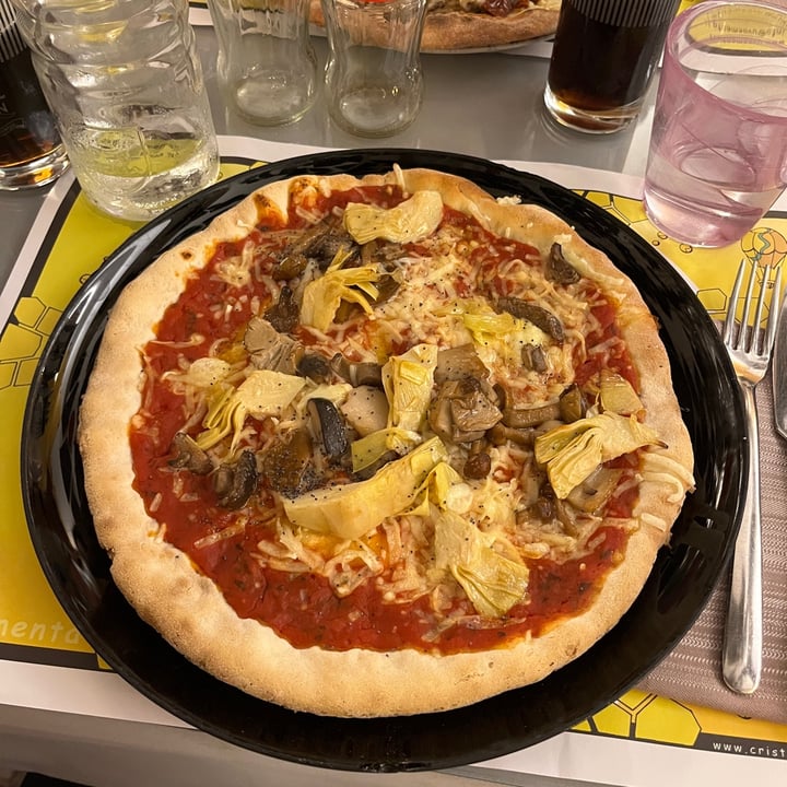 photo of Uva e Menta pizza vegan shared by @serenitaz on  17 Jun 2022 - review