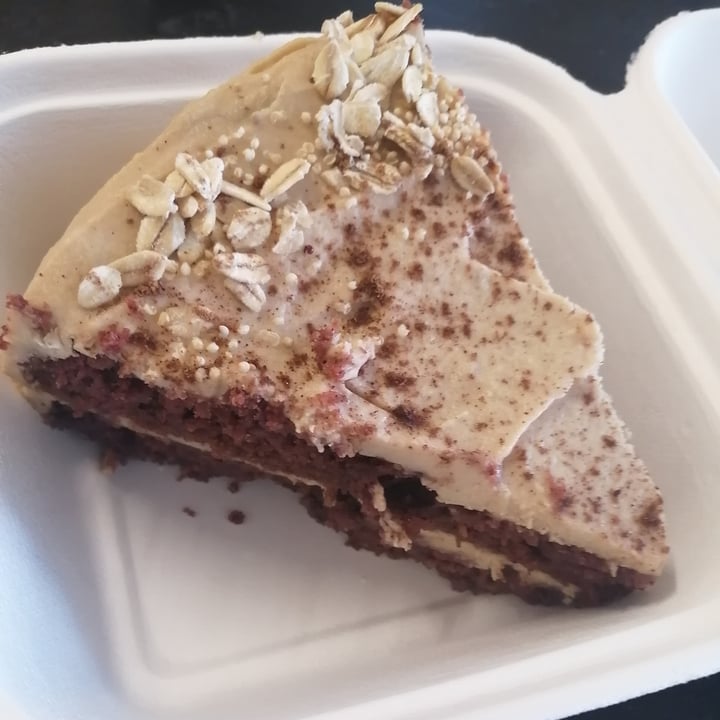review photo of Vida Atemporal Pastel de chocolate con crema de cacahuate shared by @aracelyah on 16 Nov 2020 - review