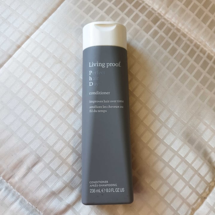 photo of Living Proof Acondicionador Perfect Hair Day (PHD) shared by @sanmm on  23 Mar 2021 - review