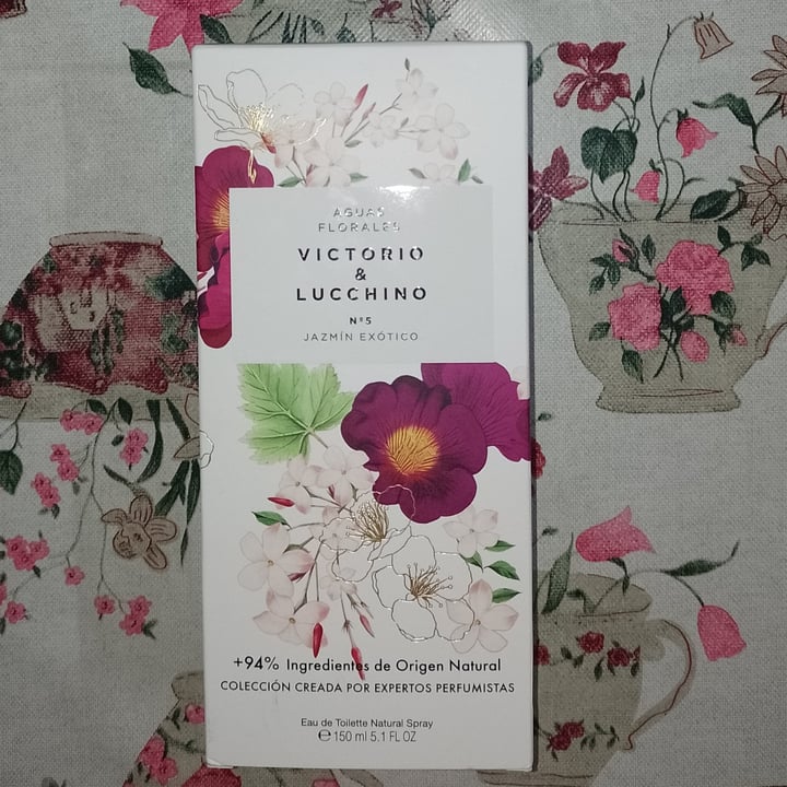 photo of Victorio & Lucchino Águas Florales N°5 Jazmin Exótico shared by @letismgovegan on  13 Nov 2022 - review