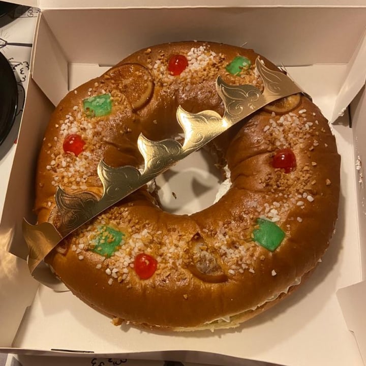 photo of Freedom Cakes Roscón De Reyes Con Nata shared by @estherfe on  13 Feb 2022 - review
