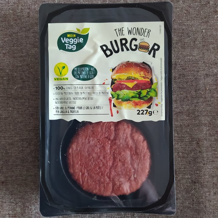 review photo of Mein Veggie Tag The Wonder Burger shared by @lucechiara75 on 11 Mar 2022 - review