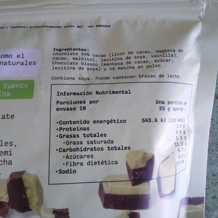photo of YEMA Barks de Chocolate amargo y Matcha shared by @esmeraldasibaj on  18 Nov 2021 - review