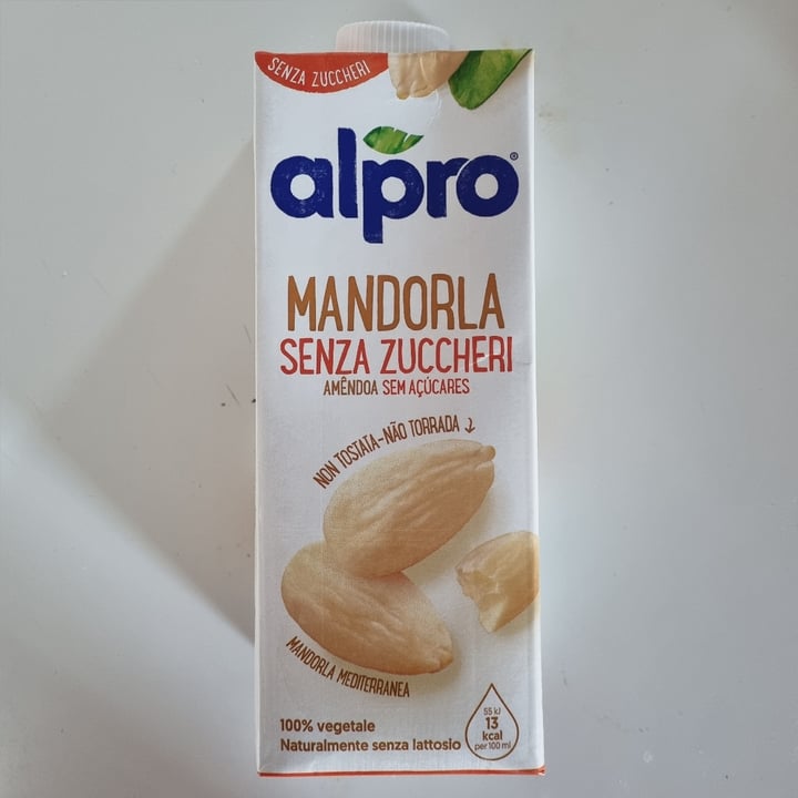 photo of Alpro Mandorla Senza Zuccheri shared by @aivlis on  27 Feb 2022 - review