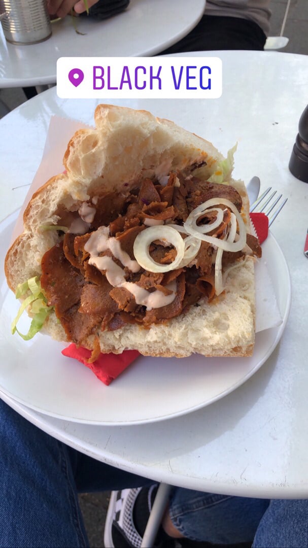 photo of Black Veg Vegan Döner shared by @vincecou on  07 May 2019 - review