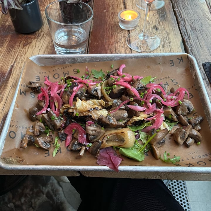 photo of SMOKE BARBEQUE & BAR veggie tray shared by @giuliawally on  22 May 2022 - review