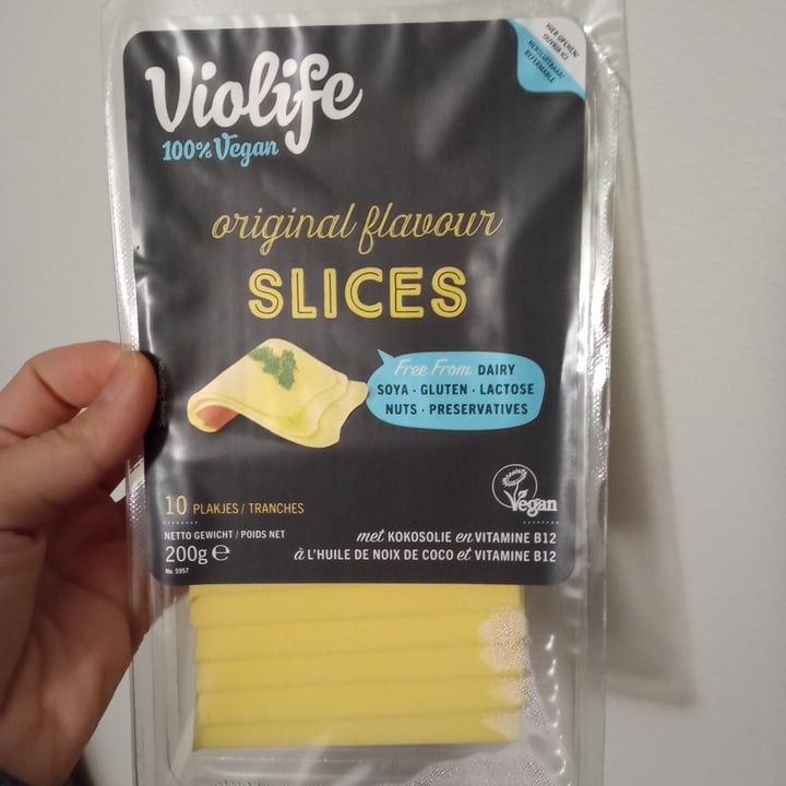 photo of Violife Original Flavor Cheese Slices shared by @neroisvegan on  08 Dec 2021 - review