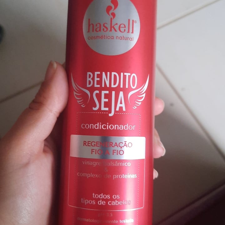 photo of Haskell shampoo bendito seja shared by @valentinelins on  25 Oct 2022 - review