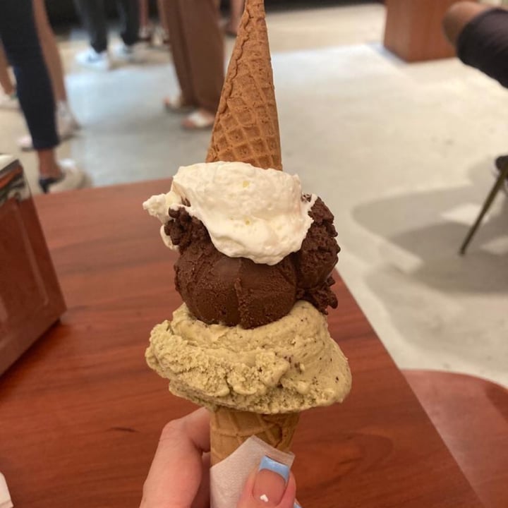 review photo of CREMA Alta Gelateria Gelato shared by @criscross on 10 Aug 2022 - review