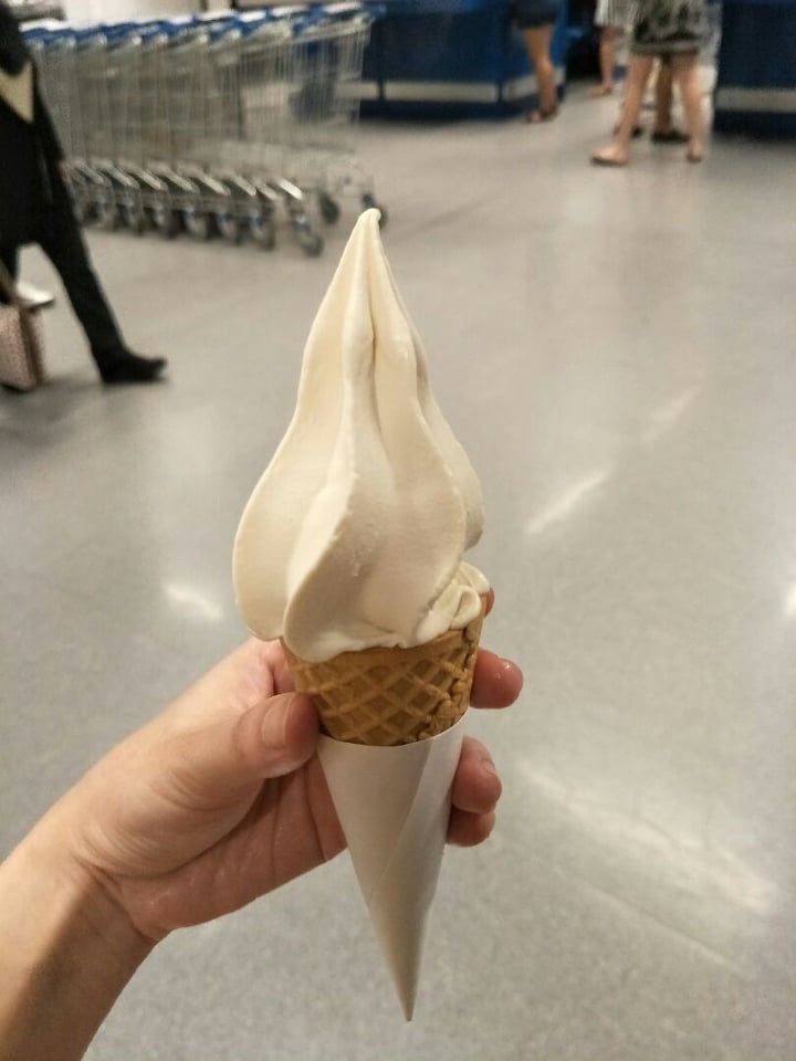 photo of IKEA Restaurant Soya Ice Cream Cone shared by @lou on  24 Mar 2019 - review