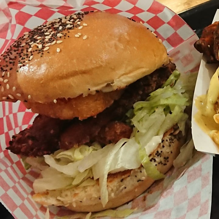 photo of Mooshies London Vegan Burger Bar Magic Mushroom Burger shared by @sunmoony on  16 Oct 2021 - review