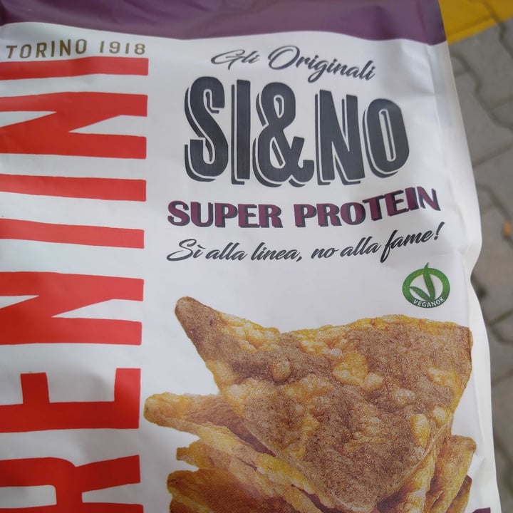 photo of Fiorentini Si & No Super Protein shared by @walkabout-veg on  24 Oct 2021 - review