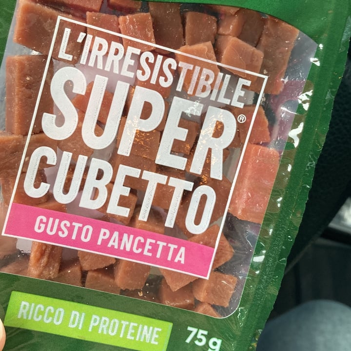 photo of Valsoia L'irresistibile super cubetto - gusto pancetta shared by @veganelli on  24 Oct 2022 - review