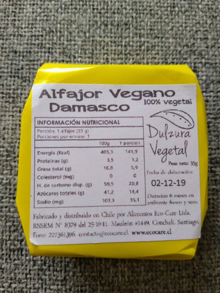 photo of Dulzura Vegetal Alfajor vegano shared by @ferr on  16 Dec 2019 - review