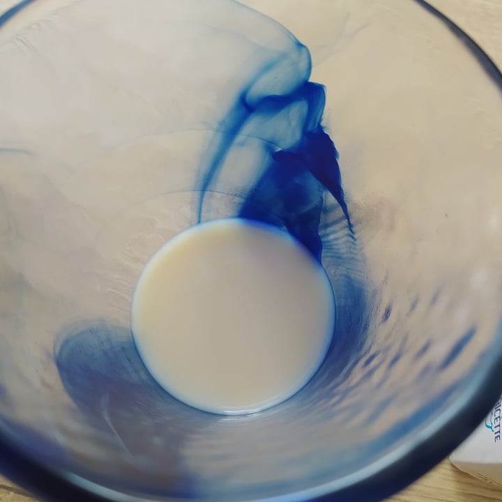 photo of Alpro Shhh...Questo Non è Latte (LIGHT) shared by @fedechi on  21 Jun 2022 - review
