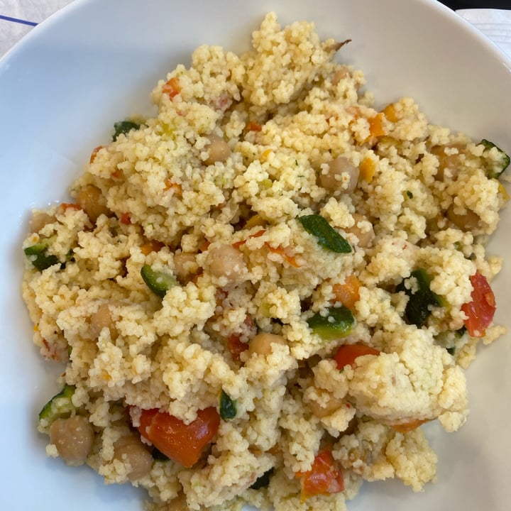photo of Bar Atlantic Esselunga cous cous shared by @giulimarangi on  06 Jun 2022 - review