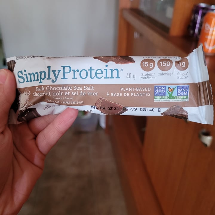 review photo of Simply Protein Dark Chocolate Sea Salt shared by @yummyecoliving on 13 Jun 2021 - review