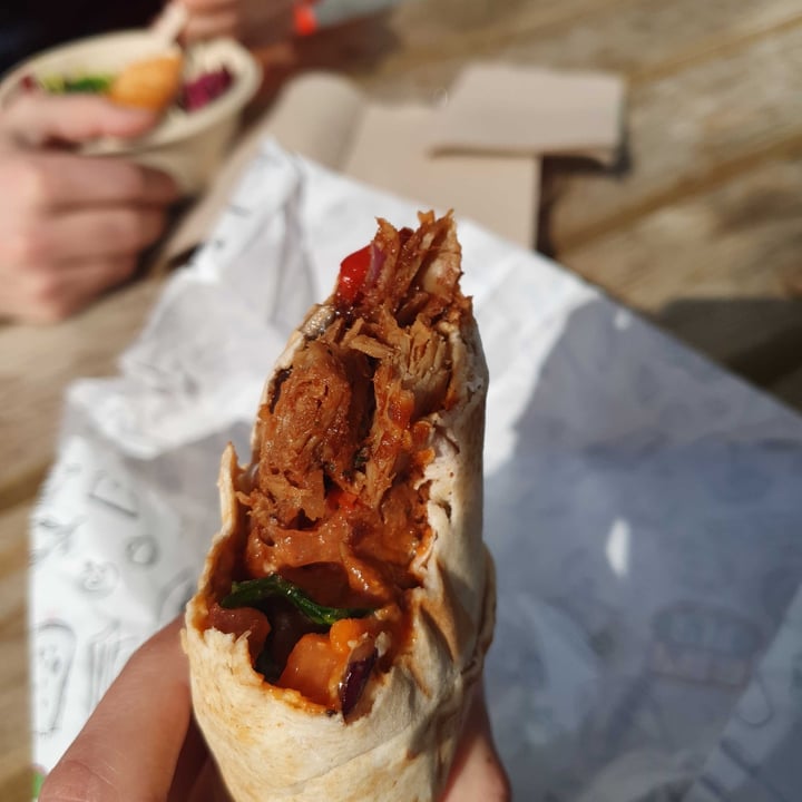 photo of Pita Pit Pulled vegan shared by @stellux on  27 Mar 2022 - review