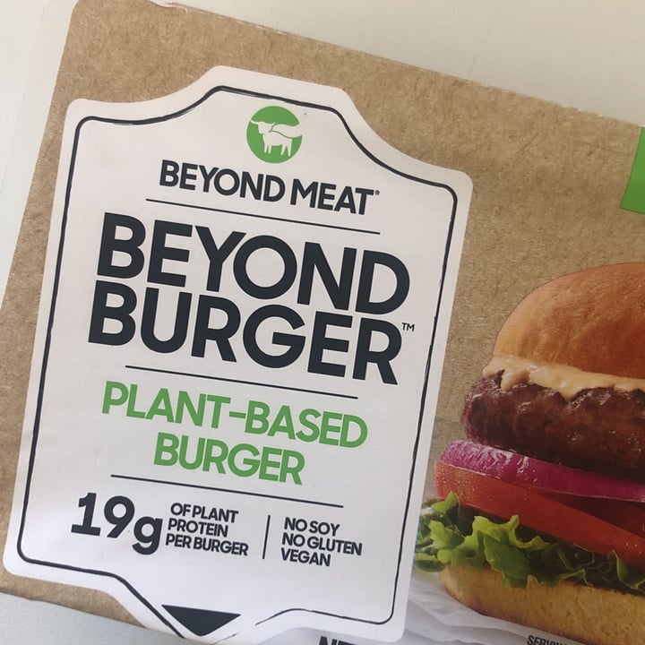 review photo of Woolworths Food Beyond meat Burger shared by @malinks on 12 Nov 2021 - review