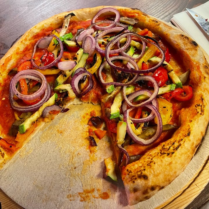 photo of Grill House by Capo Group Vegan Pizza shared by @paologemma on  02 Oct 2022 - review