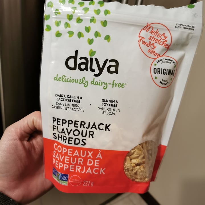photo of Daiya Pepperjack Style Shreds shared by @emberattack on  22 Nov 2020 - review