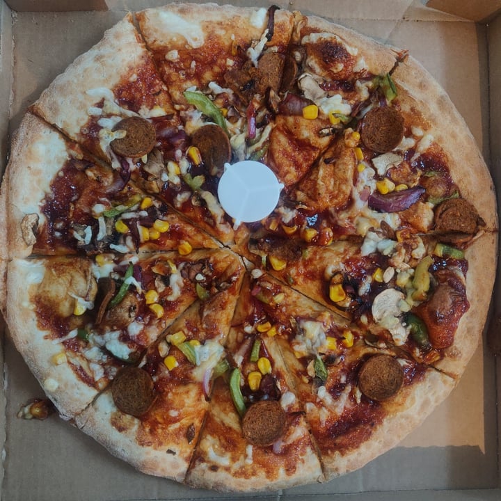 review photo of Papa John's Pizza Vegan Sheese Garden Party shared by @frommetofu on 07 Jul 2020 - review