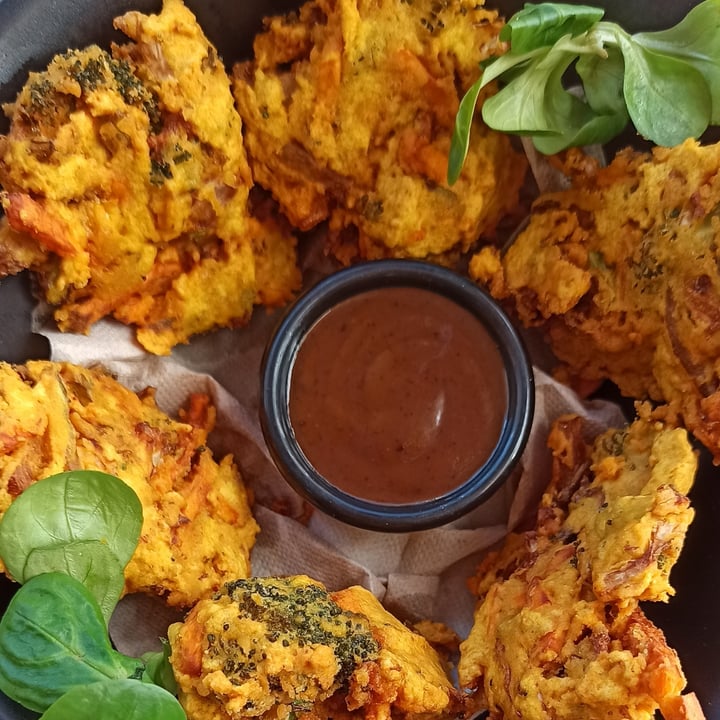 photo of Beet Vegetariano Pakoras shared by @ananicc on  02 Feb 2022 - review