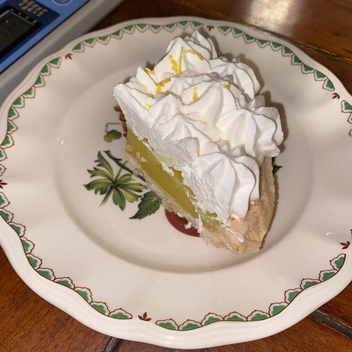 photo of Veganius Lemon Pie shared by @inespressable on  15 Dec 2021 - review