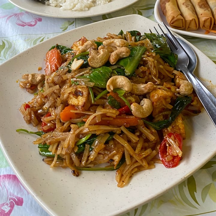 photo of Jai Thai Phad Kee Mao shared by @theveganduck on  11 Oct 2022 - review