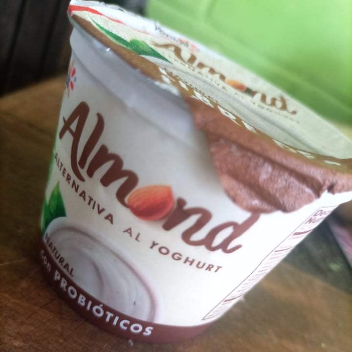 photo of Yoplait Alternativa al Yogurt Sin Lácteos - Sabor Natural  shared by @vegapunk on  04 Oct 2021 - review