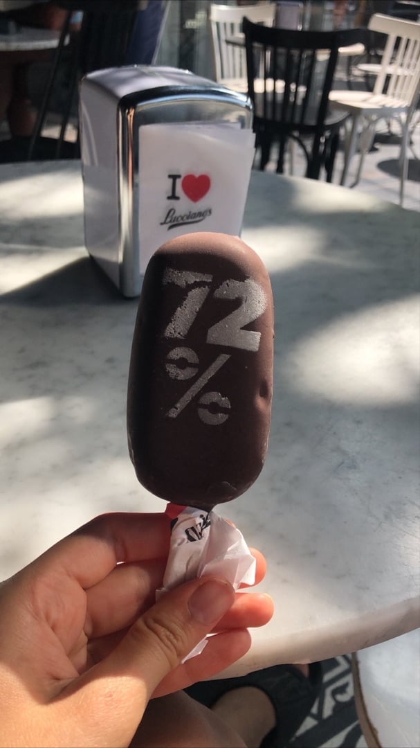photo of Lucciano's Paleta 72% Cacao shared by @juliaarena on  19 Jan 2020 - review