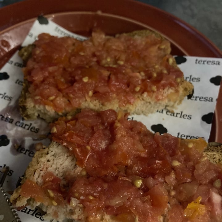 photo of Teresa Carles Pan sin gluten con tomate shared by @saruchy on  13 Jun 2021 - review