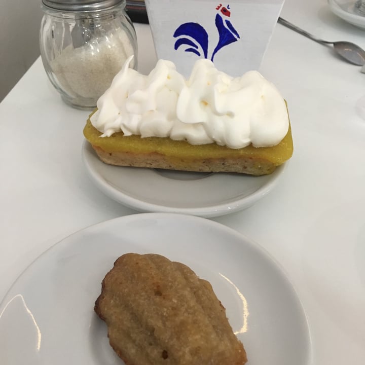 photo of Le Coq Café Tarte Au Citron Et Madeleine shared by @jonipastorius on  29 Jul 2021 - review