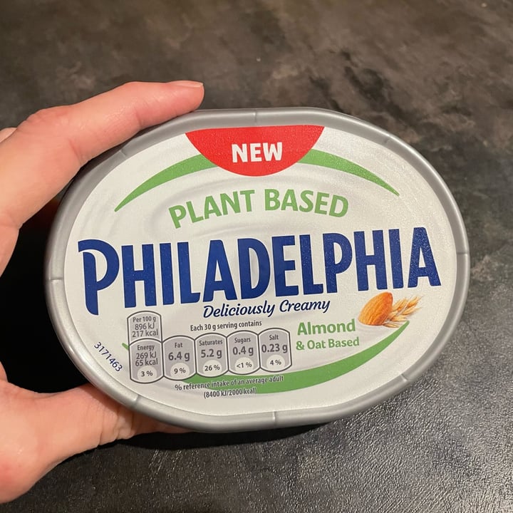 photo of Philadelphia Almond & Oat Based shared by @nev on  14 Nov 2022 - review