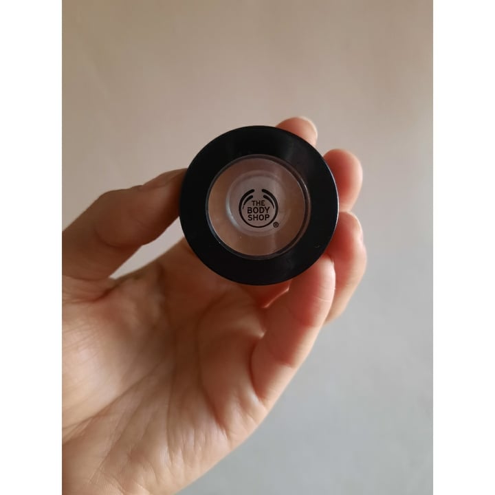 photo of The Body Shop Matte Clay Concealer shared by @karinalflores on  01 Feb 2021 - review