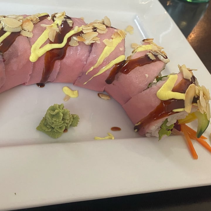 review photo of Asia Fusion Sushi Rainbow Vegan Roll shared by @isabella2409 on 06 Aug 2022 - review