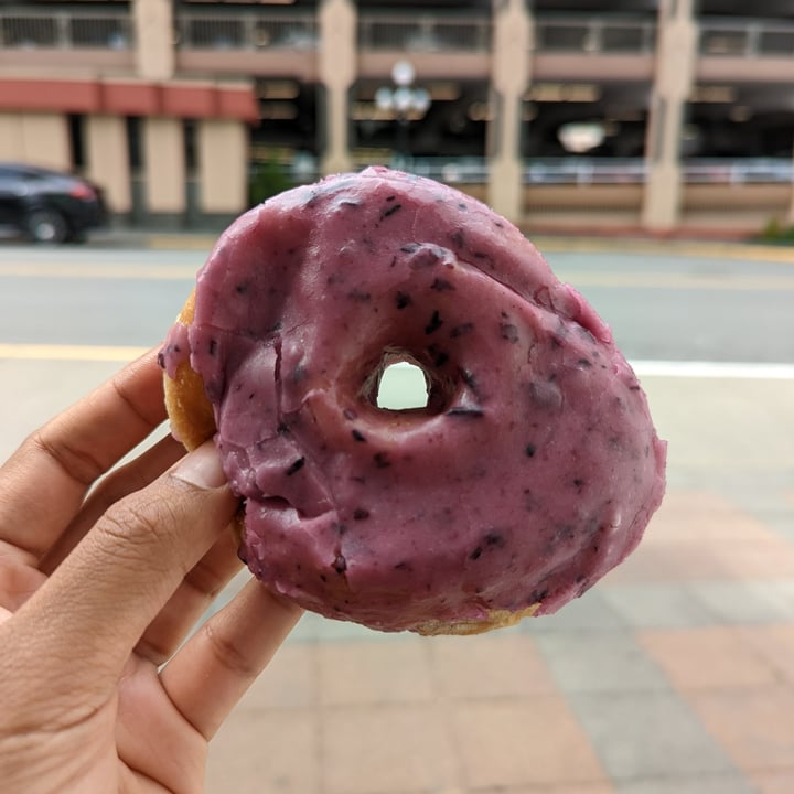 photo of Empire Donuts View Street Blueberry donuts shared by @raffymabanag on  10 Jul 2022 - review