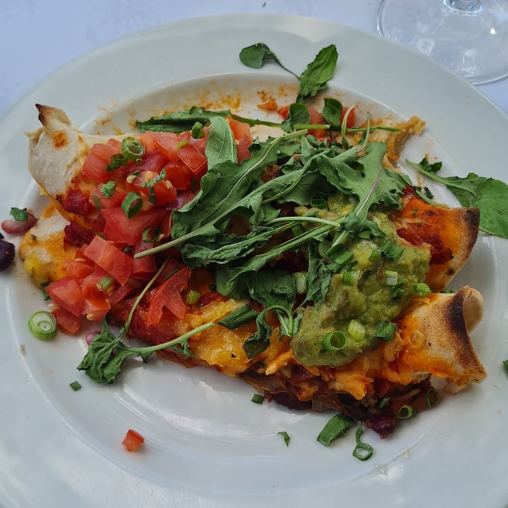 photo of Leafy Greens Vegan enchiladas shared by @vegankitchensa on  18 Apr 2022 - review