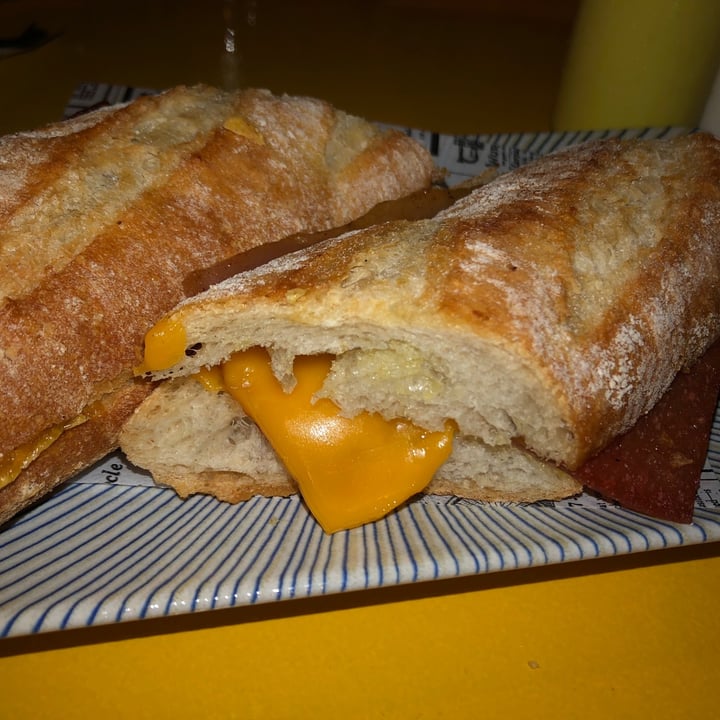 photo of Sa Capça -vegan bar- Bocadillo Baconqueso shared by @laiavegana on  11 Sep 2021 - review