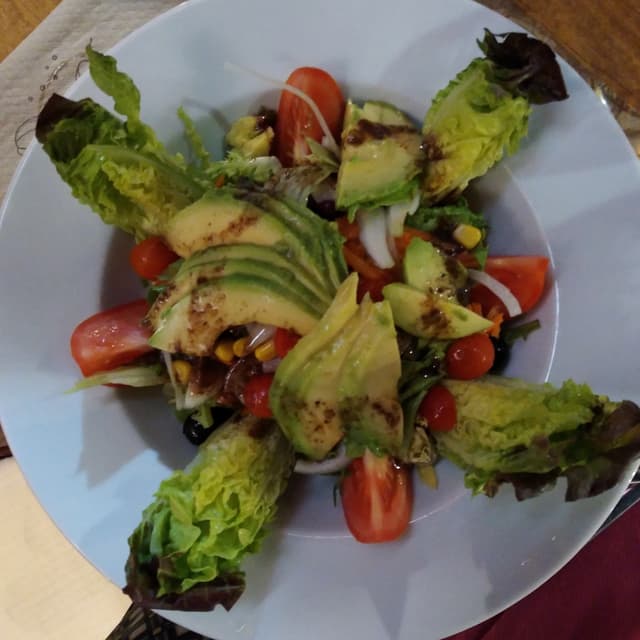 Foto do prato “Ensalada vegana”