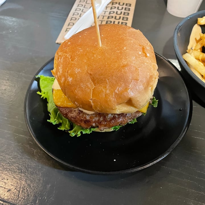 photo of PlantPub Classic burger shared by @sedrew1 on  02 Dec 2022 - review