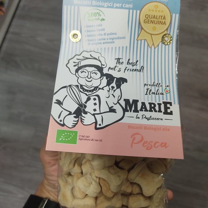 review photo of i biscotti di Marie Biscotti per cani gusto pesca shared by @lauradavega2 on 30 Jun 2022 - review