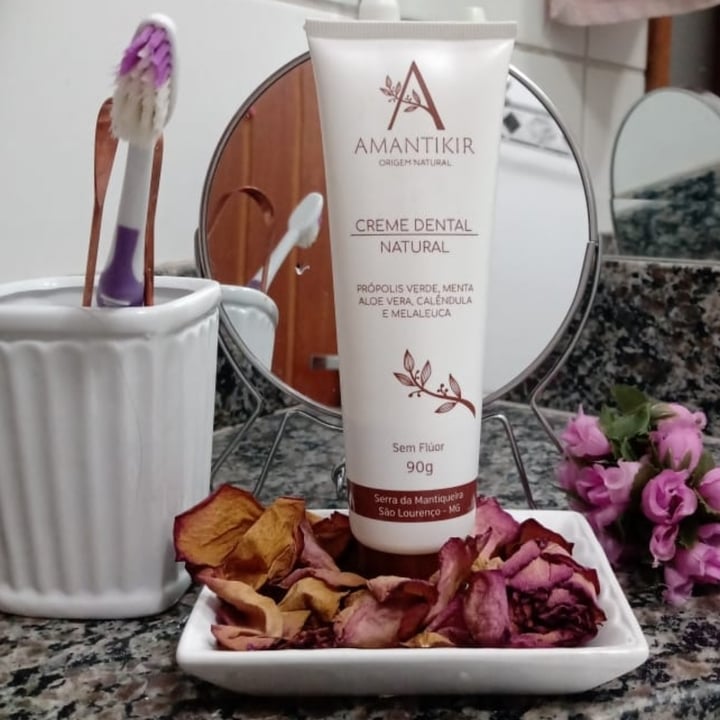 photo of Amantikir Creme Dental shared by @erossi on  28 Apr 2022 - review