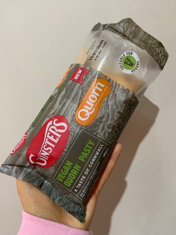 photo of Ginsters Vegan Quorn Pasty shared by @plantsareallweneed on  09 Jan 2020 - review