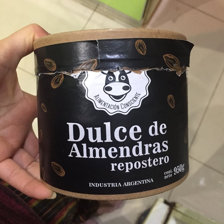 review photo of Felices Las Vacas Untable de Almendras Sabor Dulce de Leche Repostero shared by @maguiigon on 03 Oct 2020 - review
