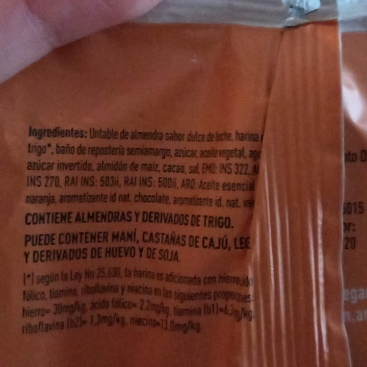 review photo of Nolate Alfajor Negro De Almendras shared by @asenoyam on 10 Sep 2022 - review