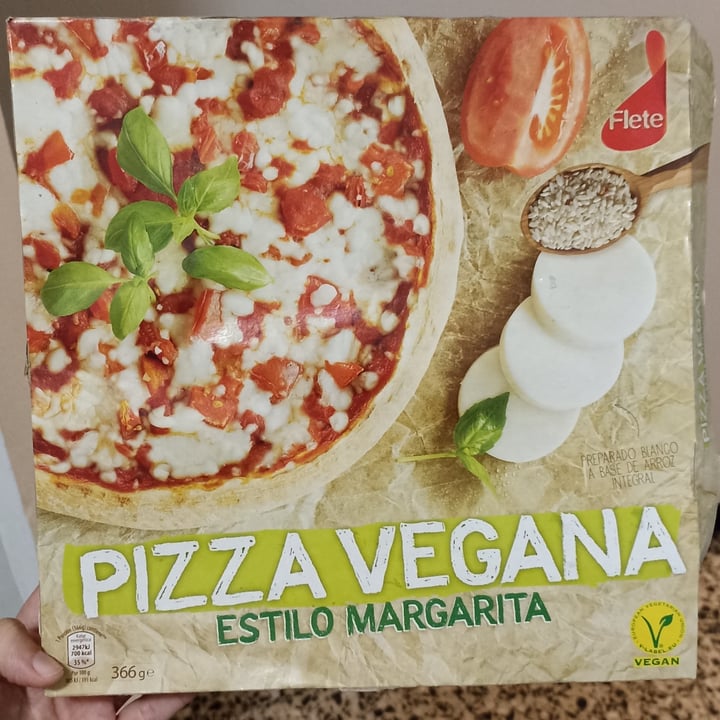 photo of Flete Pizza Vegana Estilo Margarita shared by @ineroux on  14 Nov 2022 - review