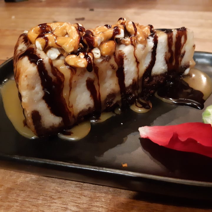 photo of Red Sparrow Pizza Salted Caramel Pretzel Cheesecake shared by @meghna22 on  28 Apr 2021 - review