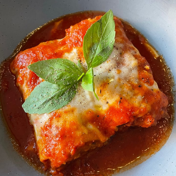 photo of Willow Vegan Bistro Eggplant Lasagna shared by @madisonemmelia on  20 Jun 2021 - review